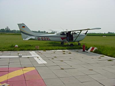 Neujellingsdorf - Flugfeld, das Flugzeug