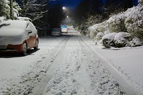 Foto: Schnee auf der Strasse