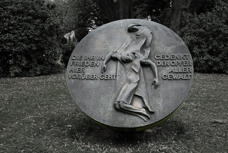 Foto: Denkmal im Walder Stadtpark