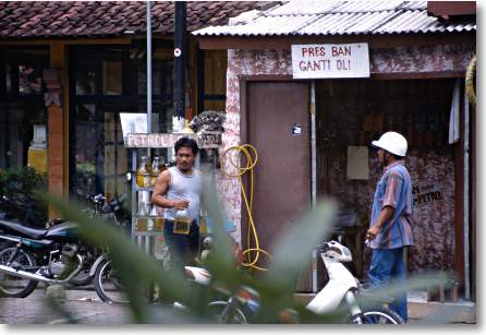 [Bild]Tankstelle in Kuta