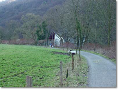 Auerkotten
2002, Blickrichtung fluaufwrts von Wupperhof kommend