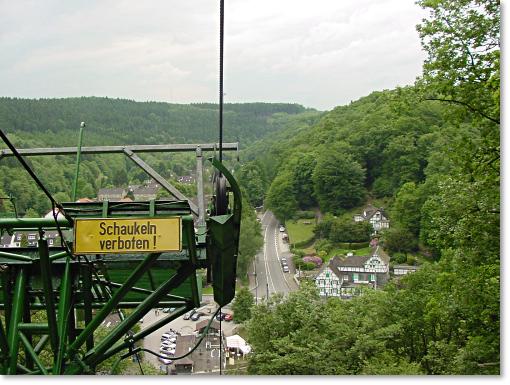 Foto: Schild - Schaukeln verboten