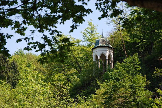 Diederichstempel vom Brckenpark aus gesehen