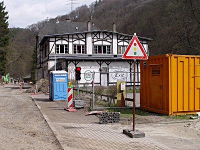 Gebude unter der Mngstener Brcke