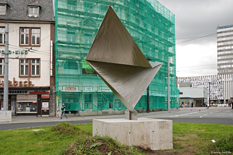 Foto: Skulptur am Dreieck/Graf-Wilhelm-Platz