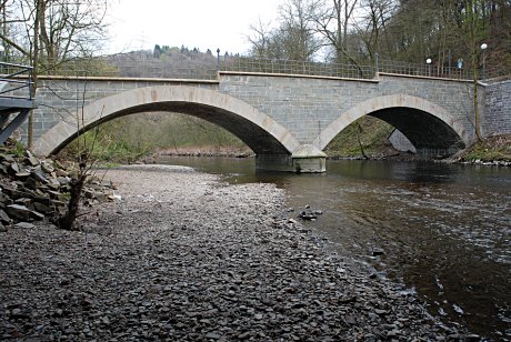 Foto: Fugngerbrcke ber die Wupper