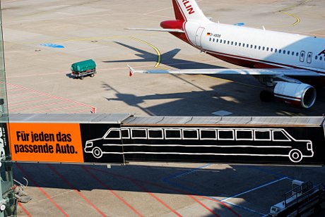 Foto: Stretchlimo auf Fahrgastbrcke