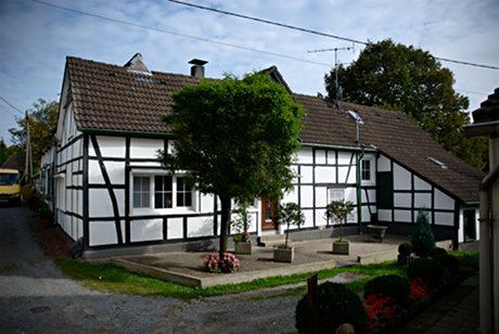 Foto: Hofschaftsgebude in Fachwerk