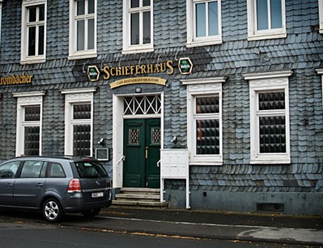 Foto: leerstehendes Schieferhaus an der Schtzenstrae