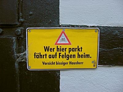 Schild mit der Aufschrift: 